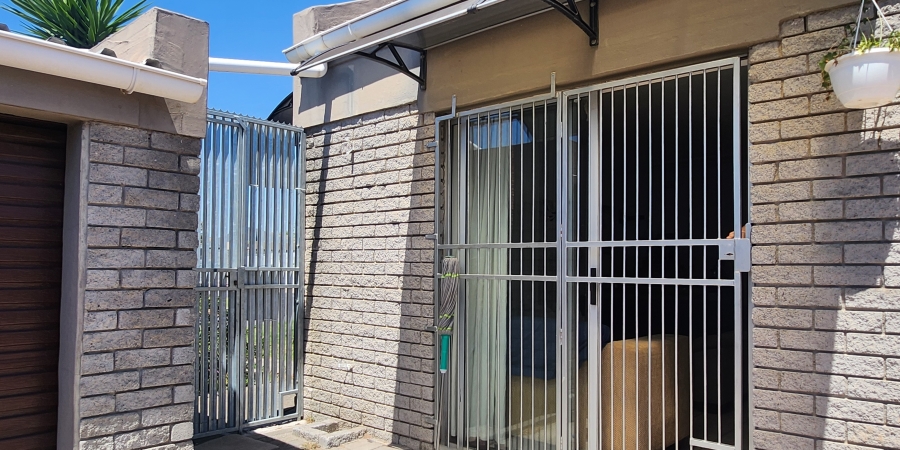 2 Bedroom Property for Sale in Bonnie Brae Western Cape